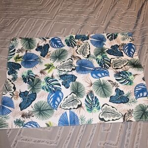 Tropical Leaf Print Cirlifr Placemats